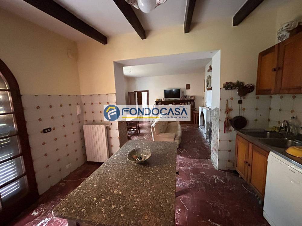 casa indipendente in vendita a Seravezza in zona Querceta