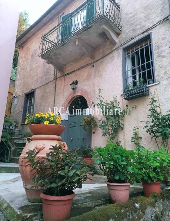 appartamento in vendita a Seravezza in zona Fabiano
