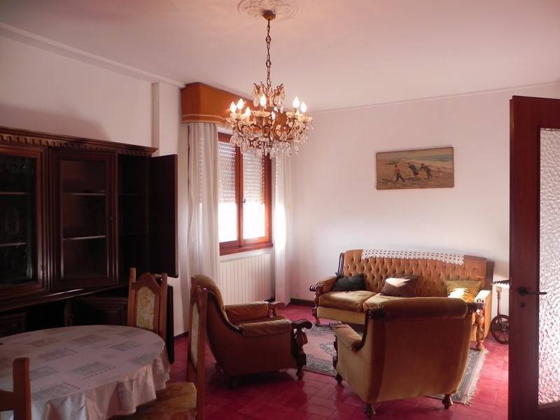 appartamento in vendita a Seravezza in zona Querceta