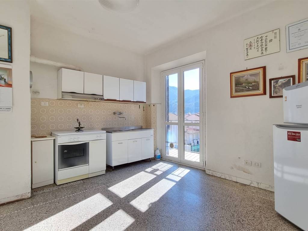 appartamento in vendita a Seravezza in zona Ripa