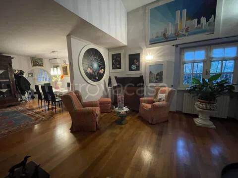 casa indipendente in vendita a Seravezza