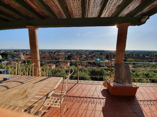 casa indipendente in vendita a Seravezza