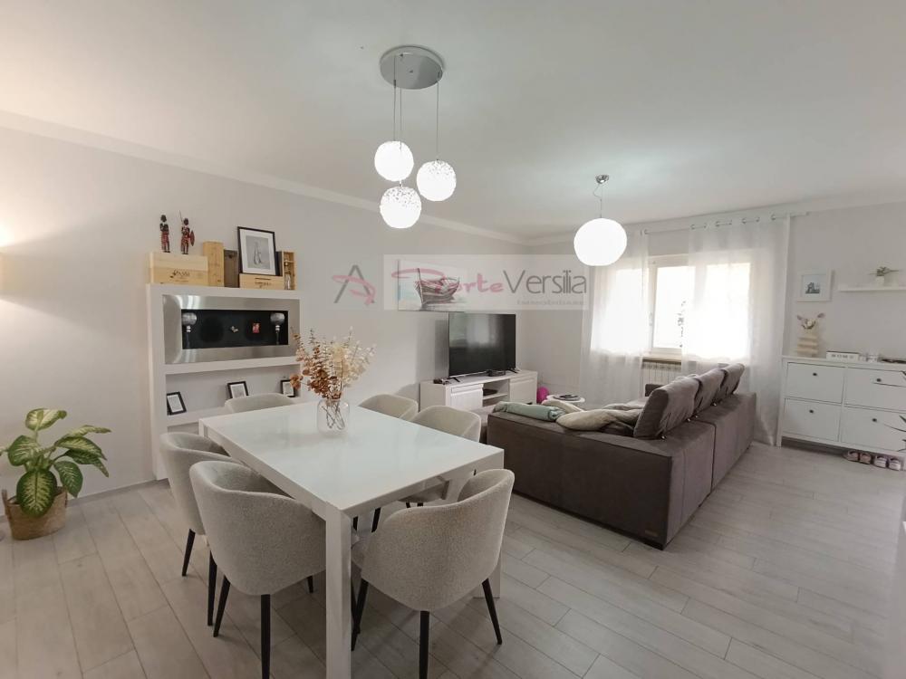 casa indipendente in vendita a Seravezza in zona Querceta