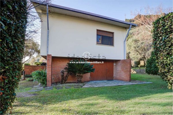 casa indipendente in vendita a Seravezza in zona Ripa