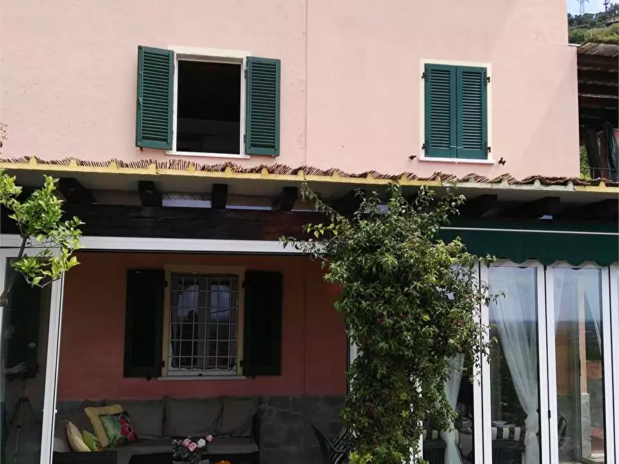 casa indipendente in vendita a Seravezza in zona Pozzi