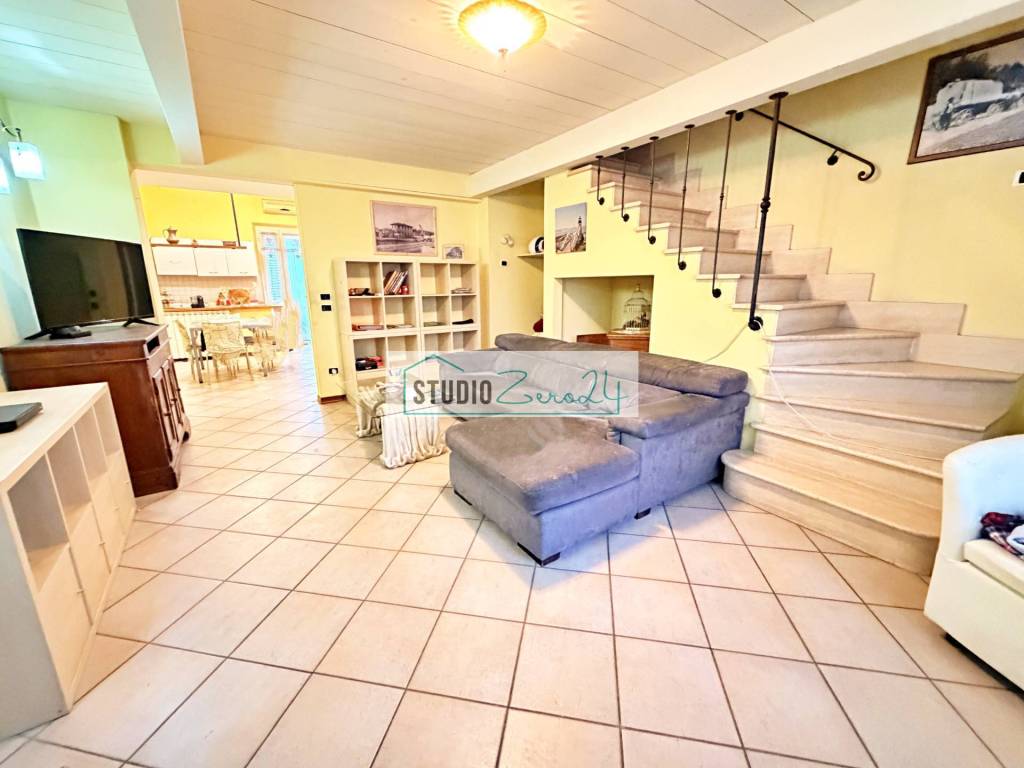 appartamento in vendita a Seravezza in zona Querceta