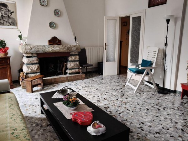 appartamento in vendita a Seravezza in zona Querceta