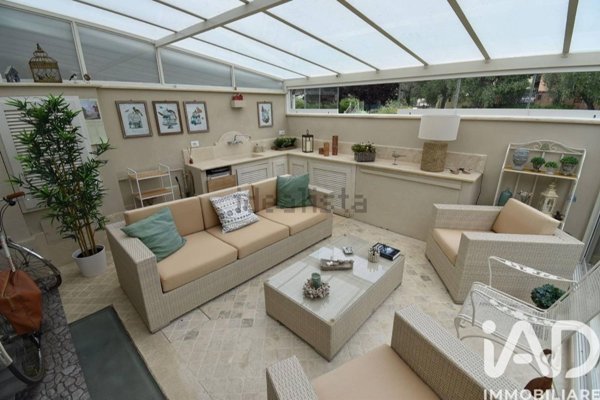 casa indipendente in vendita a Seravezza in zona Querceta