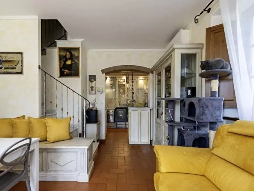 casa indipendente in vendita a Seravezza in zona Pozzi