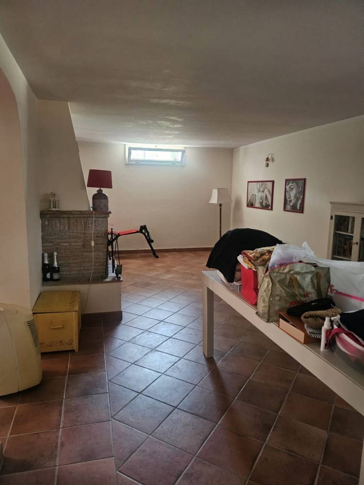 casa indipendente in vendita a Seravezza