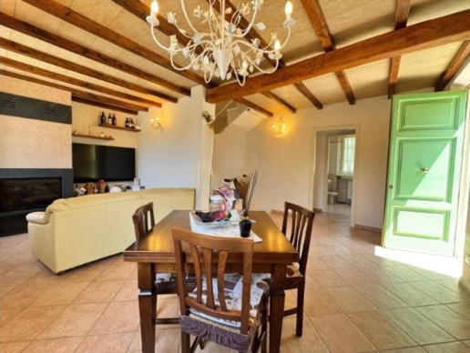 casa indipendente in vendita a Seravezza in zona Pozzi