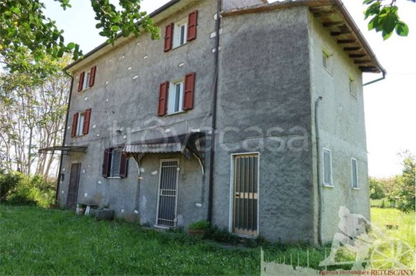 casale in vendita a Seravezza in zona Querceta