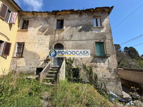 casa indipendente in vendita a Seravezza