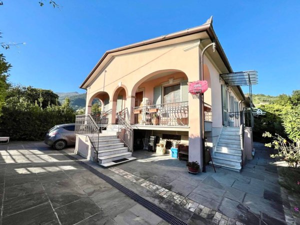 casa indipendente in vendita a Seravezza in zona Ripa