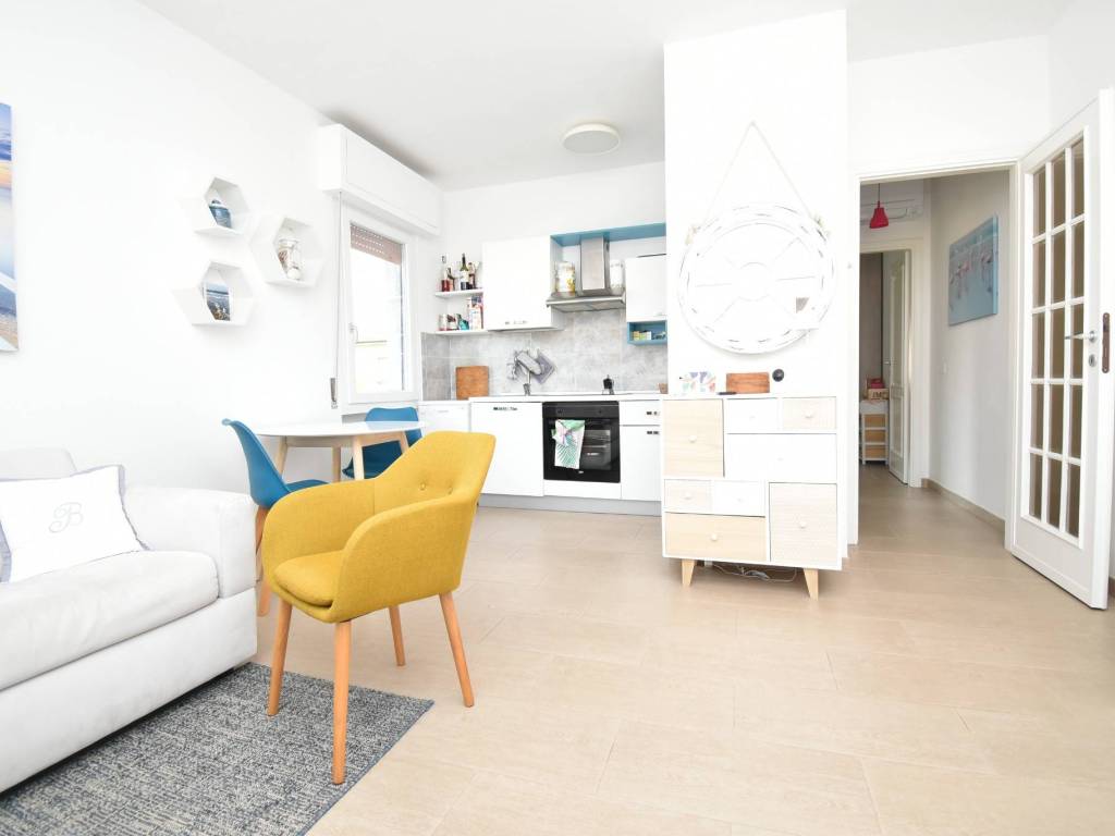 casa indipendente in vendita a Seravezza in zona Querceta