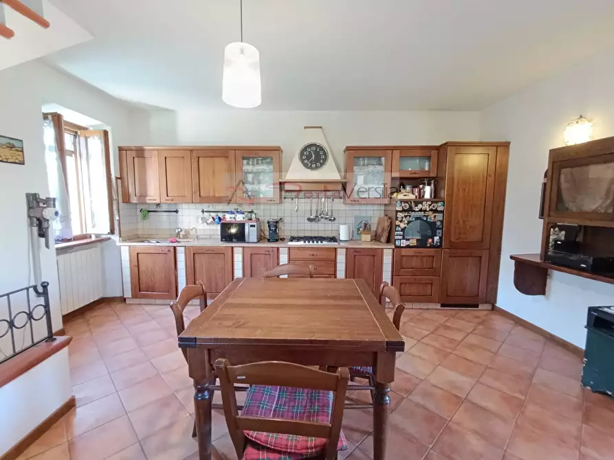 casa indipendente in vendita a Seravezza in zona Pozzi