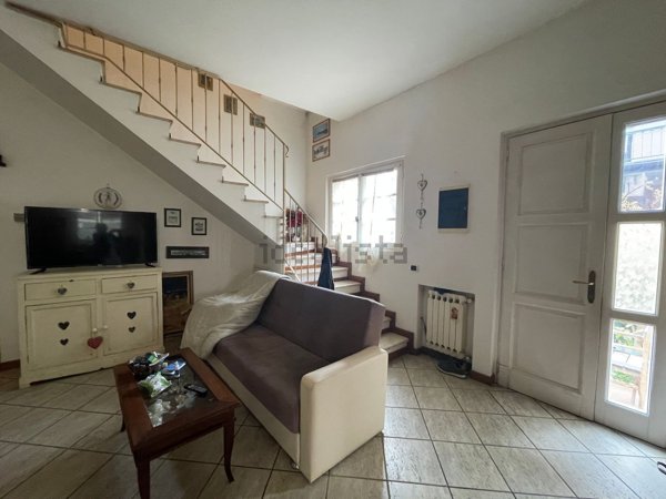 casa indipendente in vendita a Seravezza
