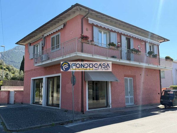 appartamento in vendita a Seravezza in zona Ripa