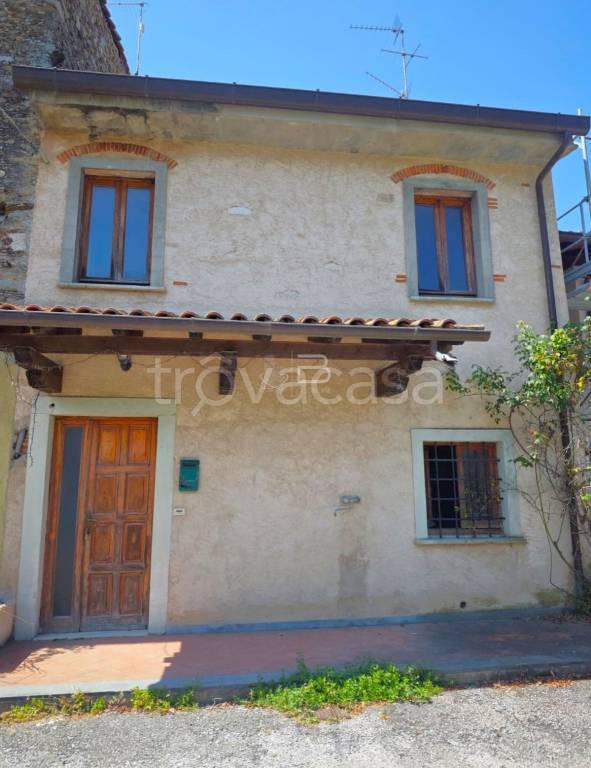 casa indipendente in vendita a Seravezza in zona Querceta