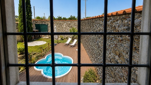 casale in vendita a Seravezza in zona Pozzi