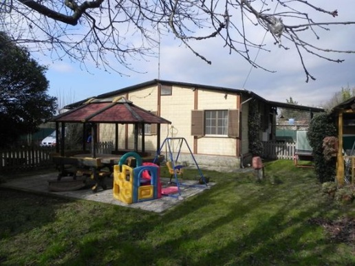 casa indipendente in vendita a Seravezza in zona Giustagnana