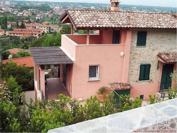 casa indipendente in vendita a Seravezza in zona Fabiano