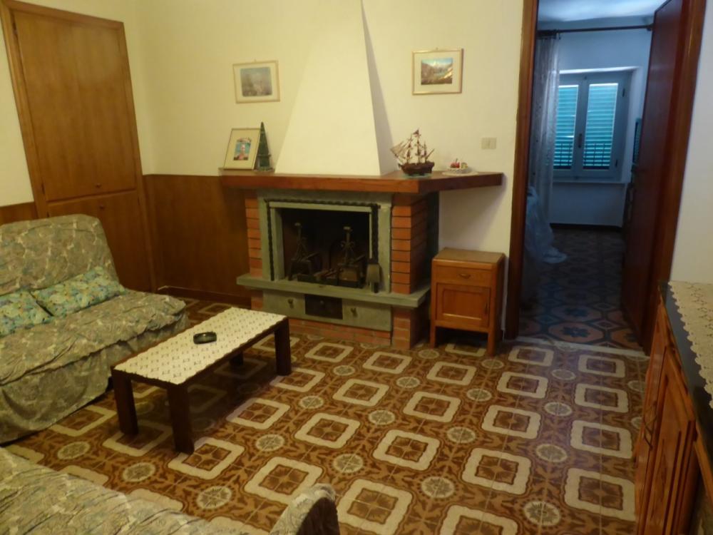 casa indipendente in vendita a Seravezza