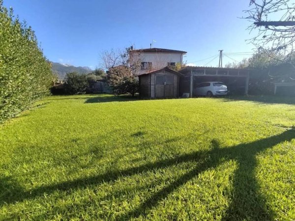 appartamento in vendita a Seravezza in zona Querceta