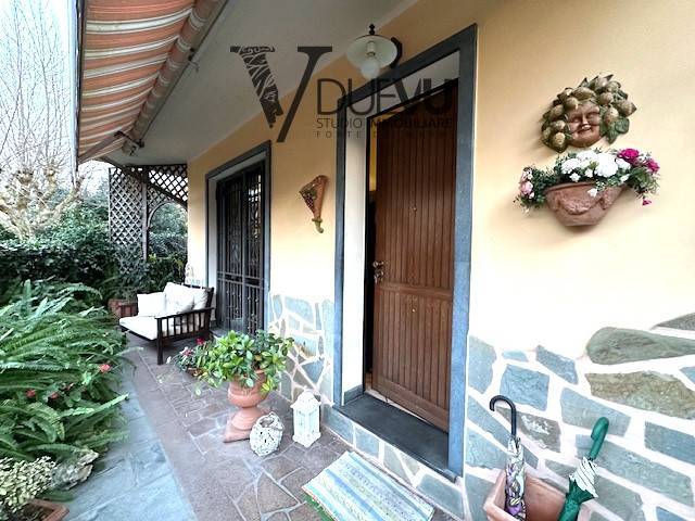 casa indipendente in vendita a Seravezza in zona Querceta