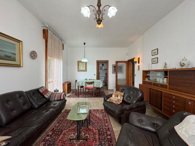 casa indipendente in vendita a Seravezza