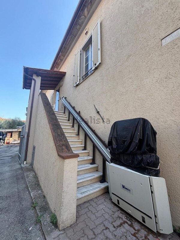 appartamento in vendita a Seravezza in zona Querceta