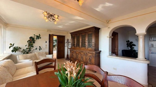 casa indipendente in vendita a Seravezza in zona Cerreta Sant'Antonio