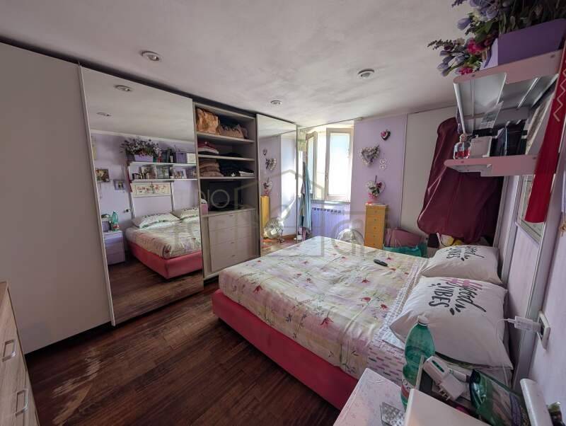 casa indipendente in vendita a Seravezza in zona Querceta