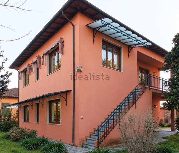 casa indipendente in vendita a Seravezza