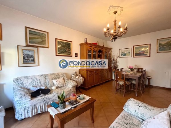 appartamento in vendita a Seravezza in zona Querceta