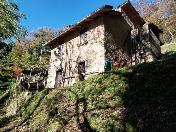 casa indipendente in vendita a Stazzema in zona Levigliani