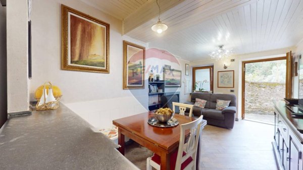 casa indipendente in vendita a Stazzema in zona Cardoso