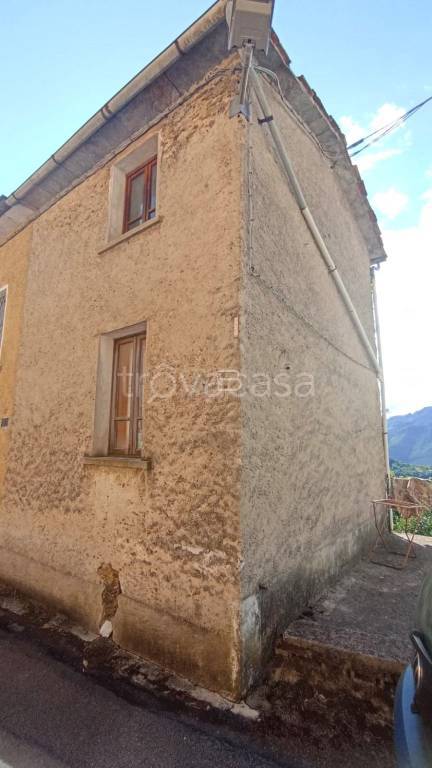 casa indipendente in vendita a Stazzema