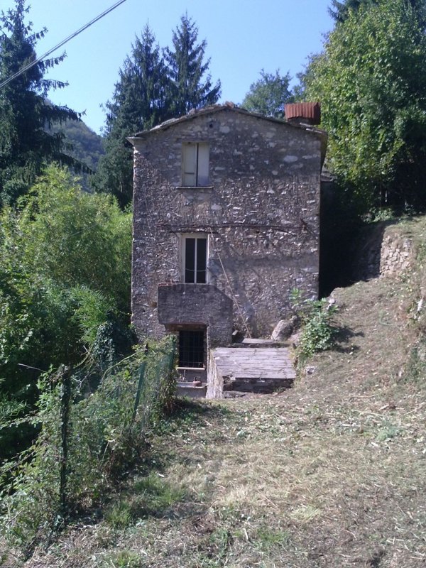 quadrivano in vendita a Stazzema