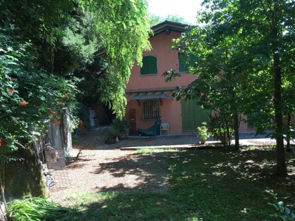 casa indipendente in vendita a Stazzema in zona Ruosina