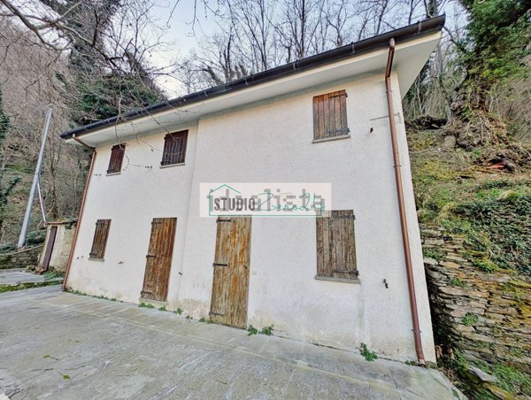 pentavano in vendita a Stazzema