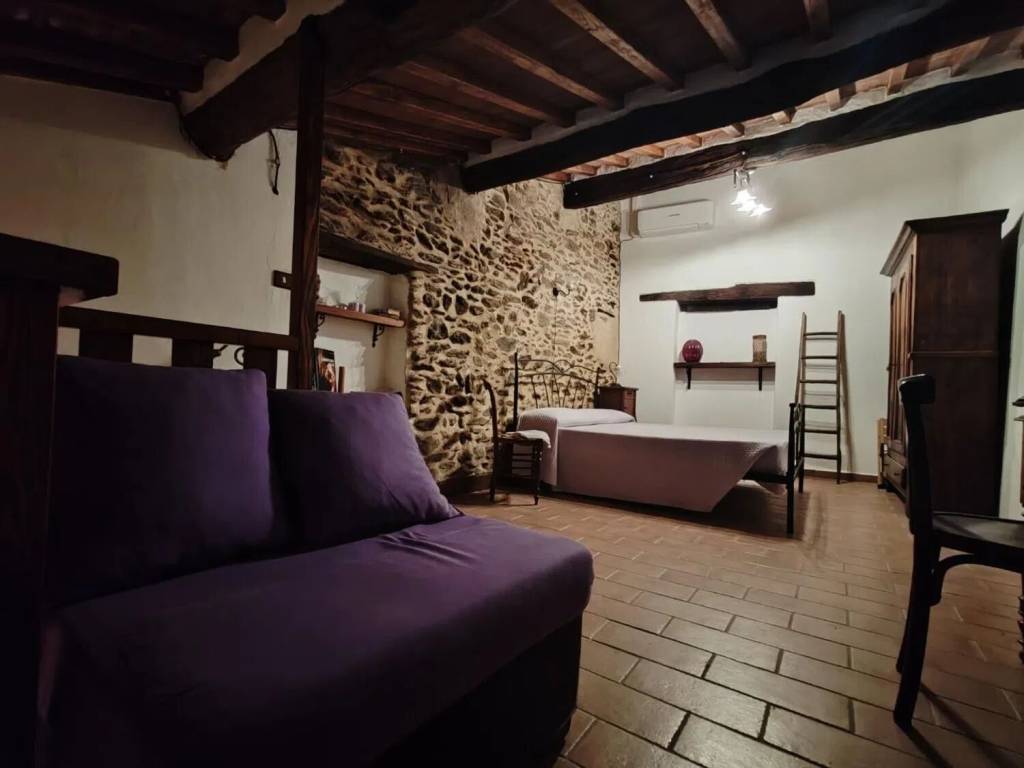 casa semindipendente in vendita a Stazzema in zona Levigliani