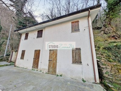 casa indipendente in vendita a Stazzema
