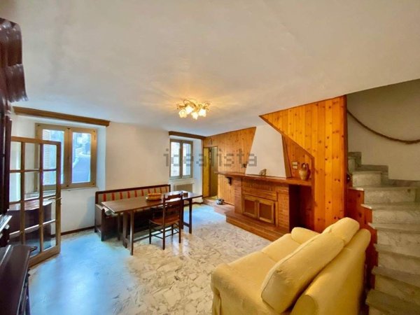 casa indipendente in vendita a Stazzema