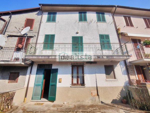 casa indipendente in vendita a Stazzema