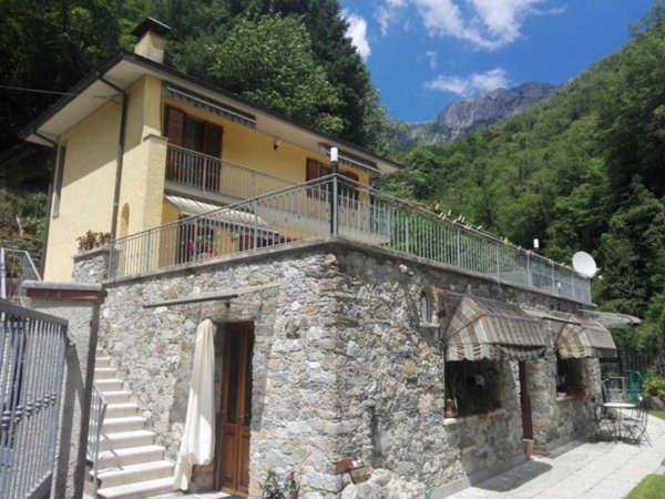 pentavano in vendita a Stazzema in zona Cardoso