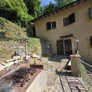 casa indipendente in vendita a Stazzema