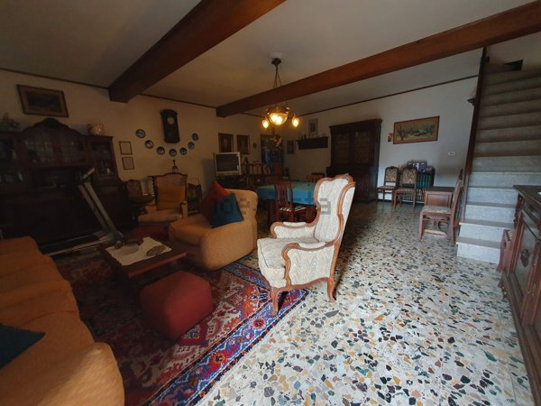 casa indipendente in vendita a Stazzema in zona Pomezzana