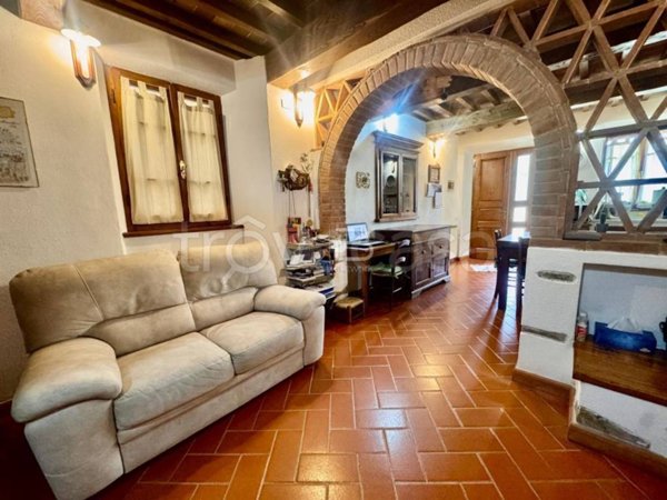 casa indipendente in vendita a Stazzema in zona Retignano
