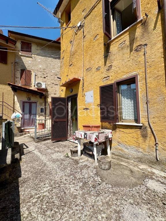 casa indipendente in vendita a Stazzema in zona Retignano